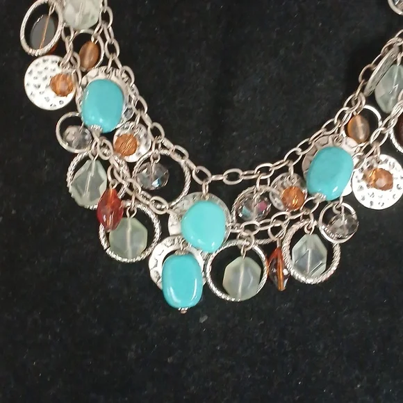Premier Designs Turquoise and Silver Necklace Set - Picture 3 of 4